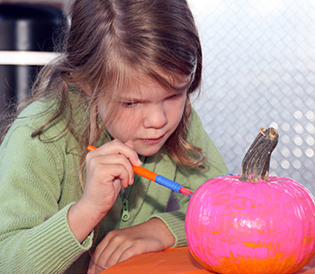 Foothills Farmers' Market pumpkin parade included trick or treating and live music