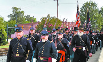 Civil War Weekend features reenactment train rides, Texas Locomotive