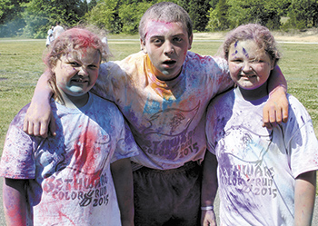 Over 450 participate in Bethware's Color Fun Run