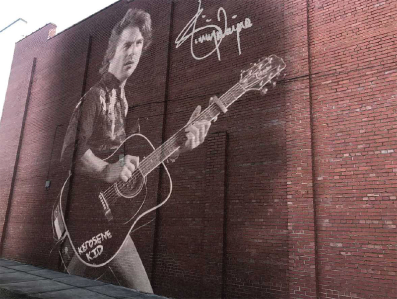 KM Hometown Hero Jimmy Wayne honored with mural