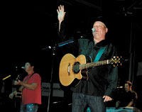 Hundreds Come Out To Hear John Michael Montgomery