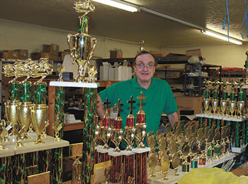 CAROLINA TROPHIES & SCREEN PRINTING