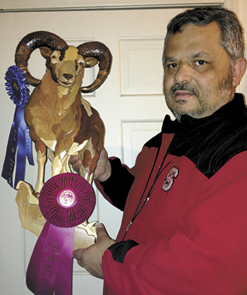 Wayne Reavis Receives Best in Show Award