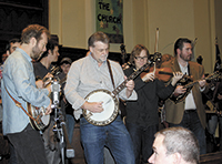 Flash Mob Pays Tribute To Earl Scruggs