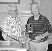 Lions Club Receives Plaque