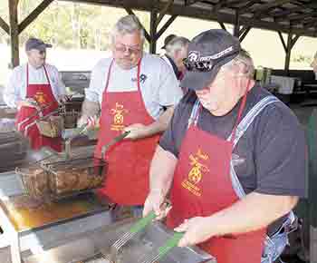 Fish Fry benefits North Shelby School