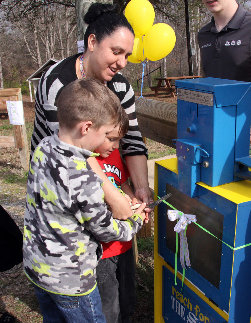 Little Free Libraries pop up in Casar, NC